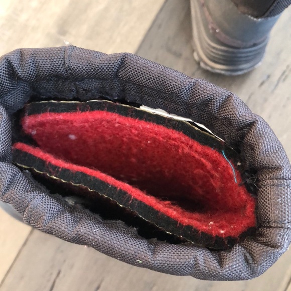 Kamik black lined snow boots size 8 - Picture 5 of 5